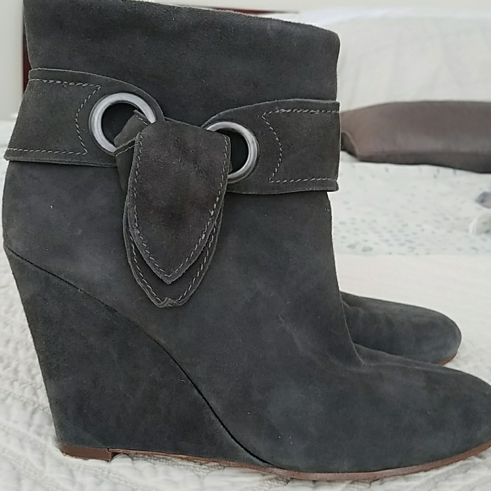 Gray wedge booties